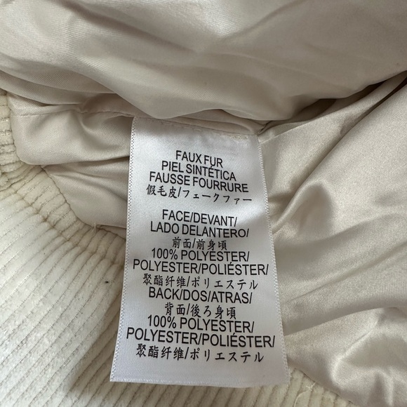 BCBGeneration Zip Front Fuzzy Faux Fur Jacket in Cream Size Medium Fully Lined - Picture 7 of 8